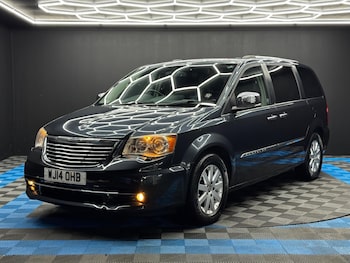 Used Chrysler Grand Voyager 2014 for sale - 76752733: Photo