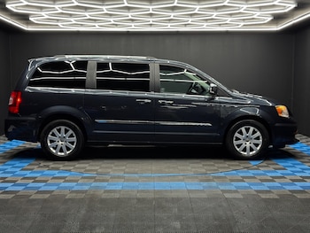 Used Chrysler Grand Voyager 2014 for sale - 76752733: Photo