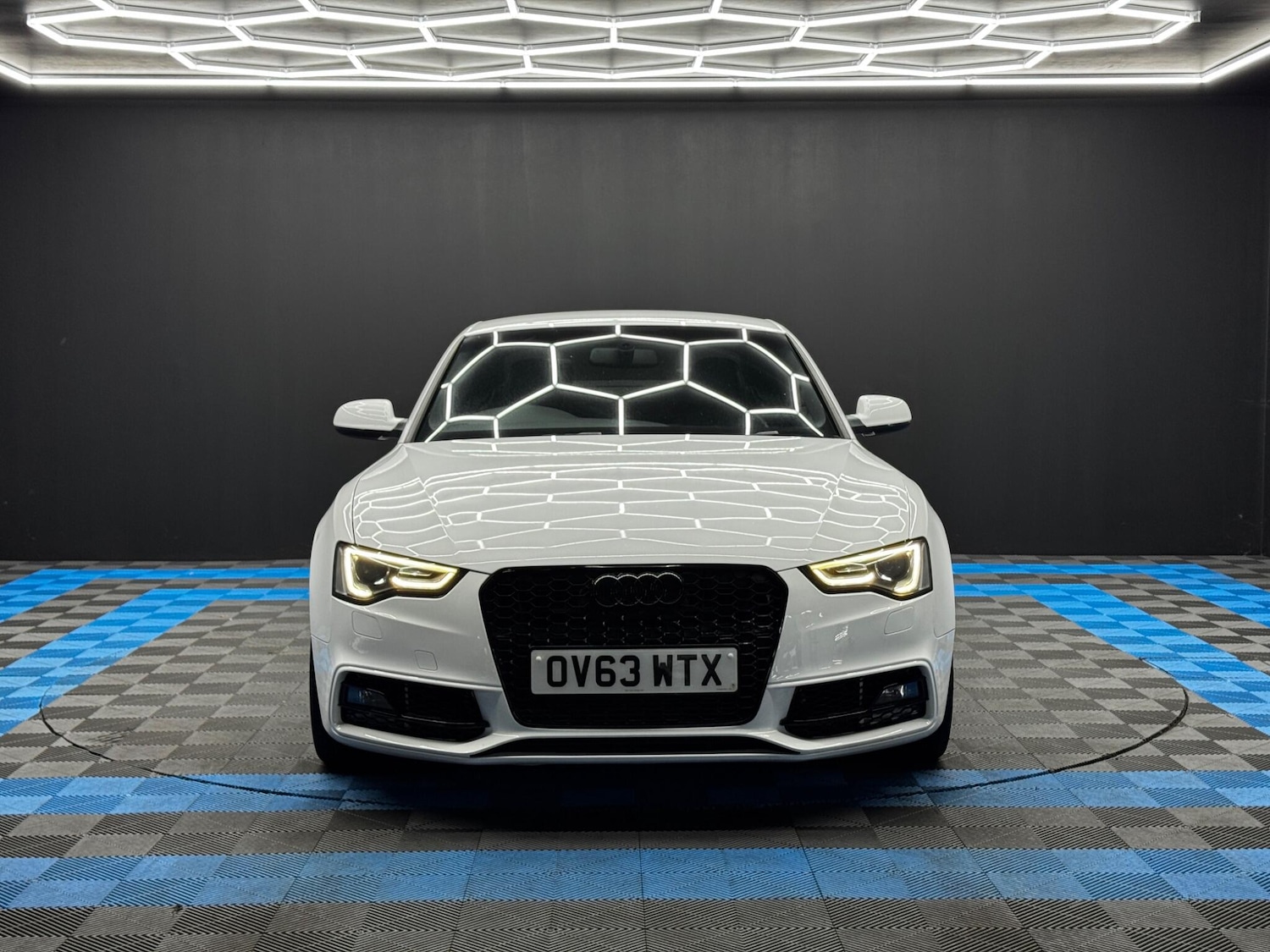 Used Audi A5 2013 for sale - 76802068: Photo 2