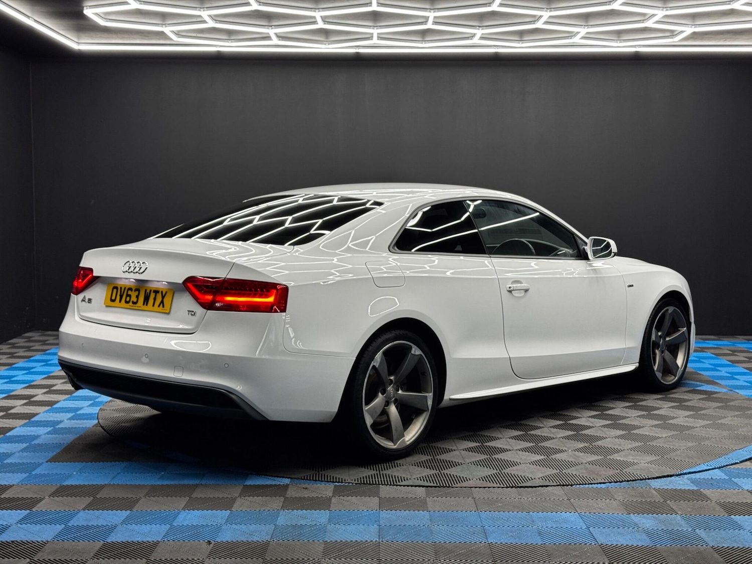 Used Audi A5 2013 for sale - 76802068: Photo 5