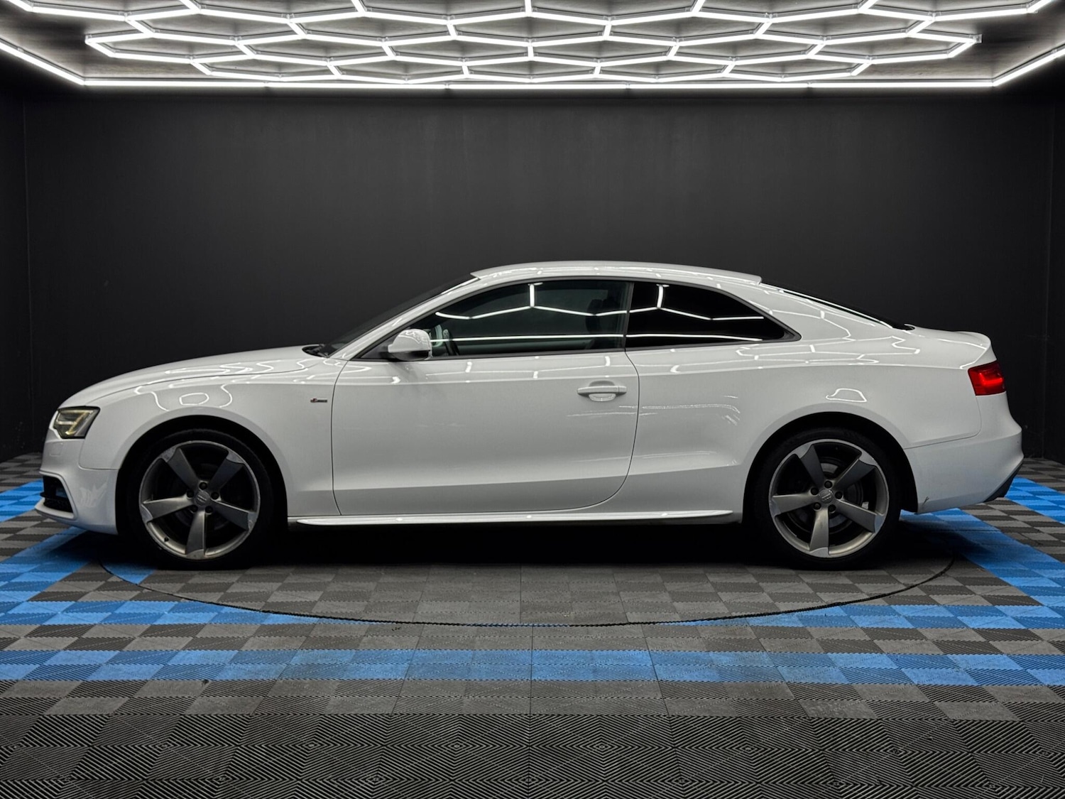 Used Audi A5 2013 for sale - 76802068: Photo 8