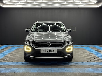 Used Volkswagen T-Roc 2019 for sale - 79425458: Photo