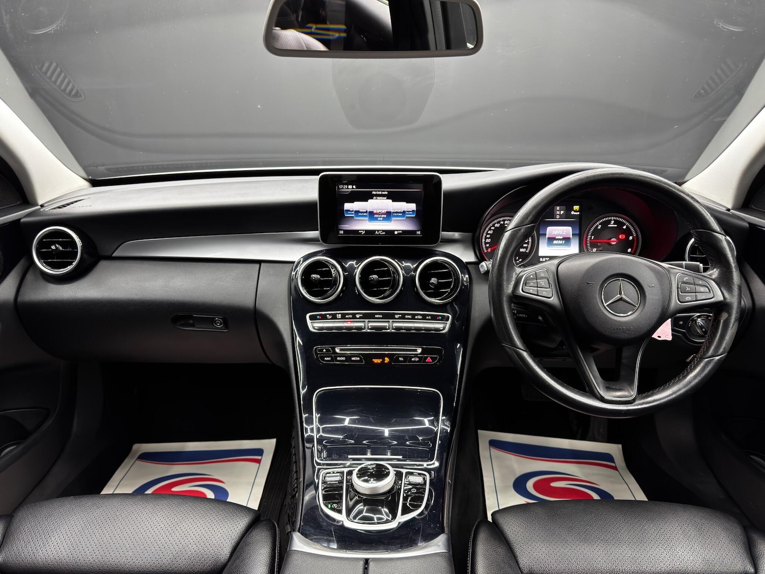 Used Mercedes-Benz C Class 2018 for sale - 76634281: Photo 10