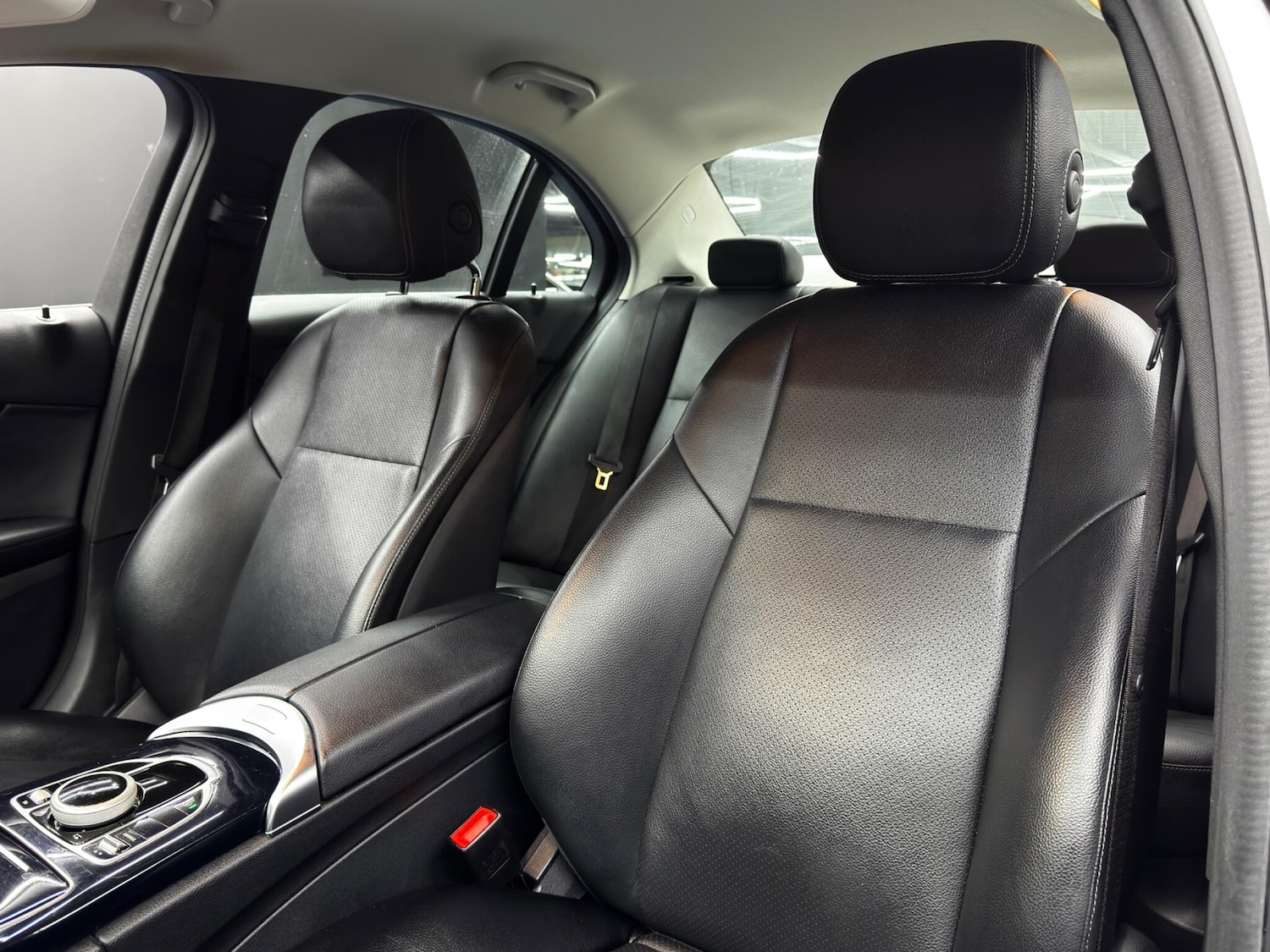 Used Mercedes-Benz C Class 2018 for sale - 76634281: Photo 14