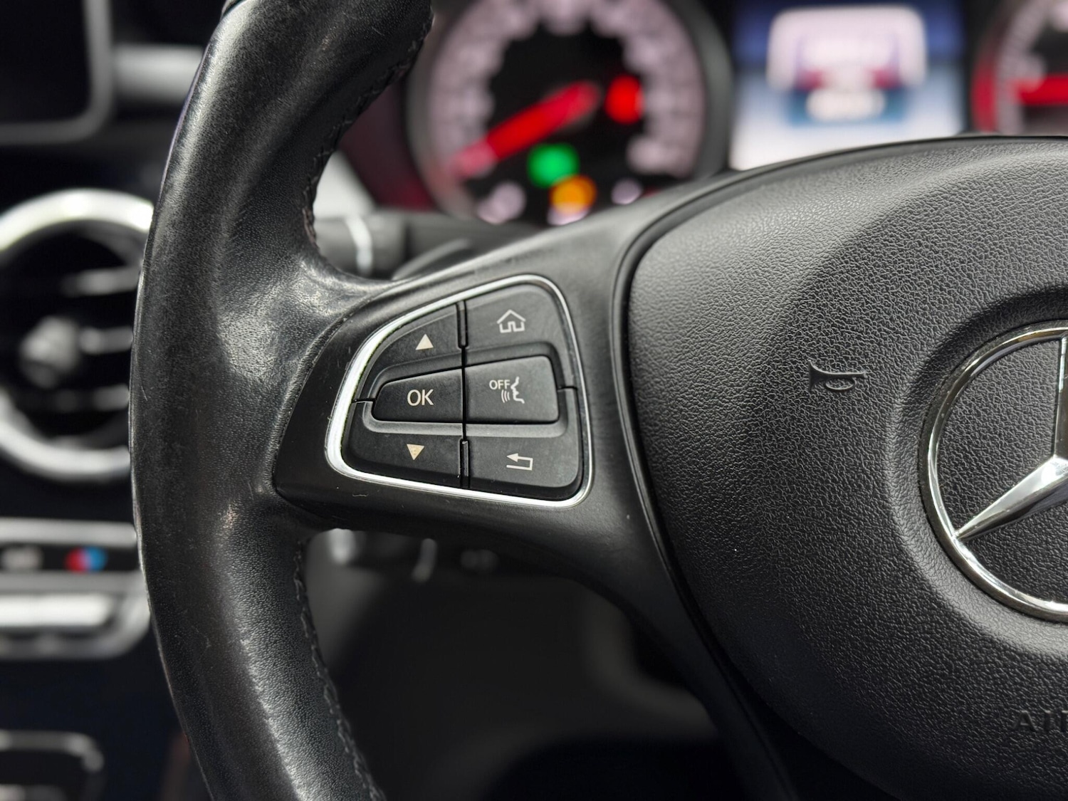 Used Mercedes-Benz C Class 2018 for sale - 76634281: Photo 20