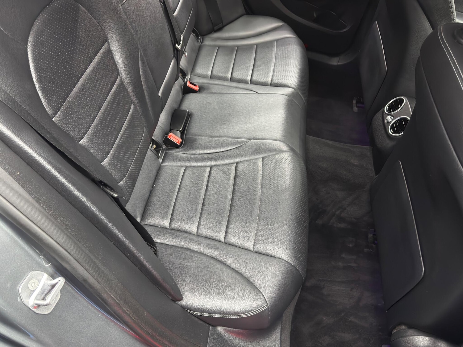 Used Mercedes-Benz C Class 2019 for sale - 77305031: Photo 16