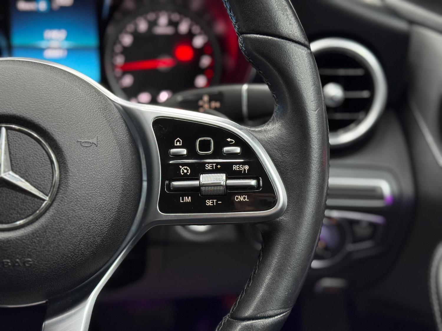 Used Mercedes-Benz C Class 2019 for sale - 77305031: Photo 21