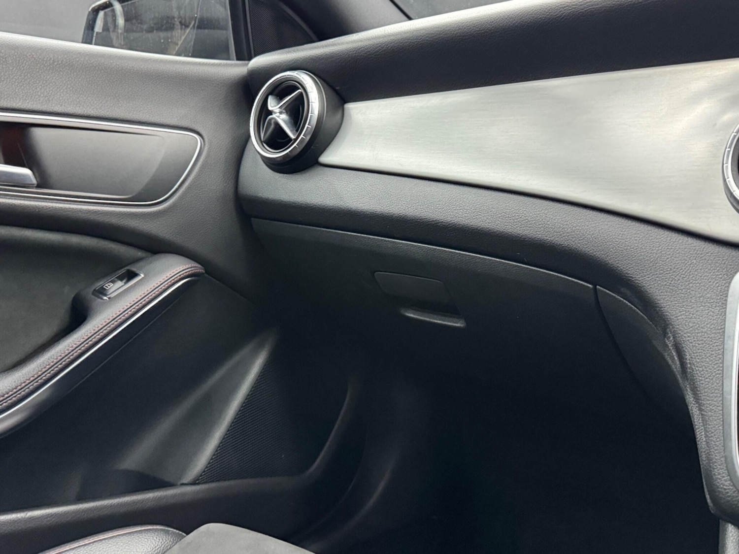 Used Mercedes-Benz CLA 2017 for sale - 76964967: Photo 33