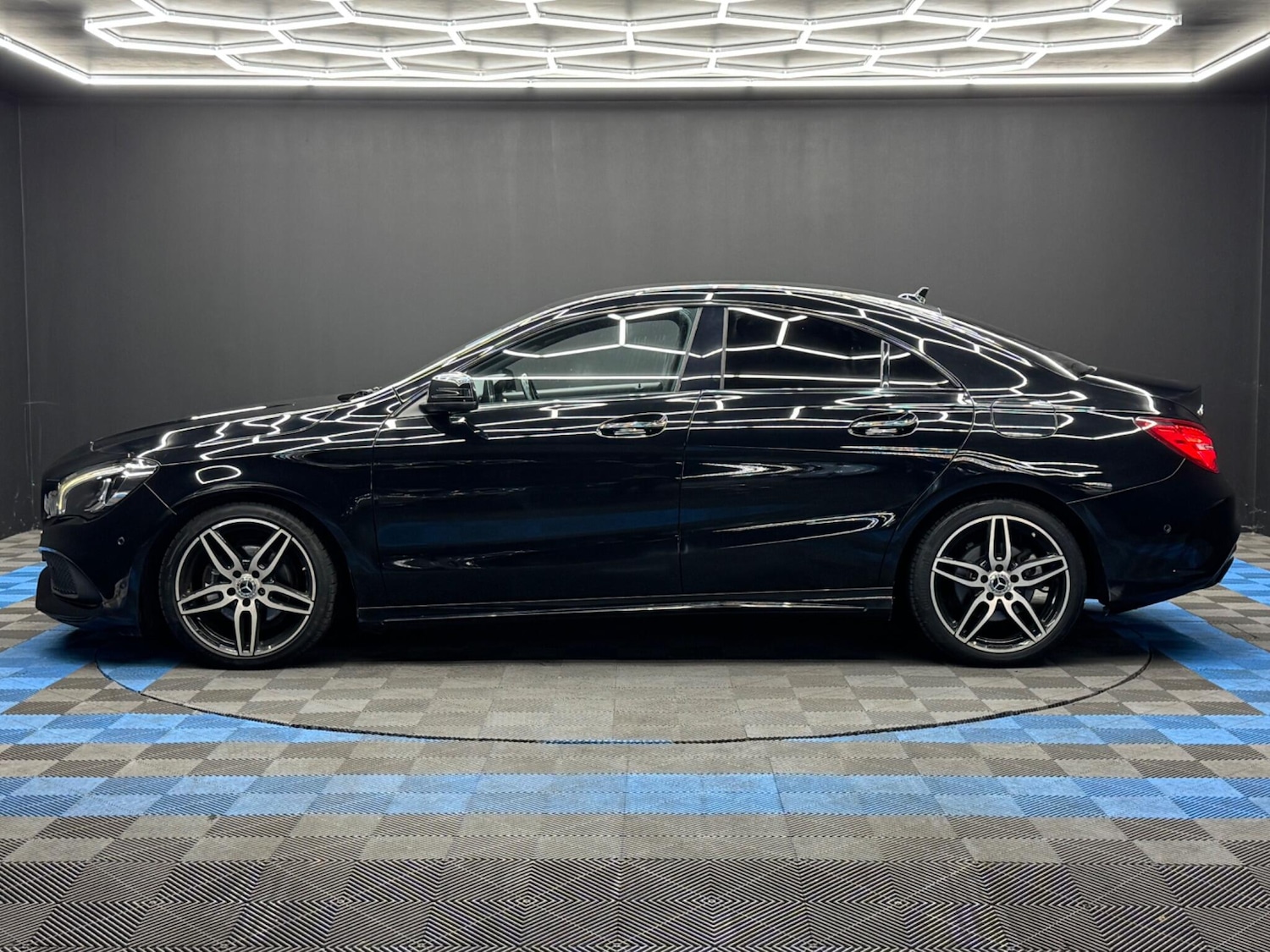 Used Mercedes-Benz CLA 2017 for sale - 76964967: Photo 8