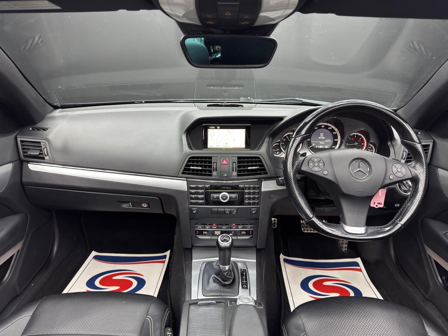 Used Mercedes-Benz E Class 2011 for sale - 77737266: Photo 10