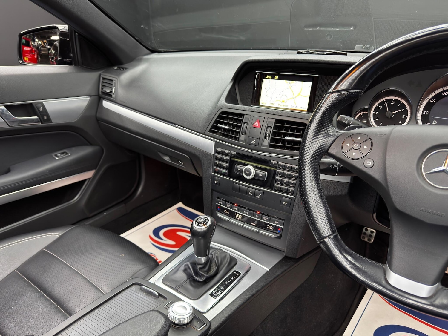 Used Mercedes-Benz E Class 2011 for sale - 77737266: Photo 23