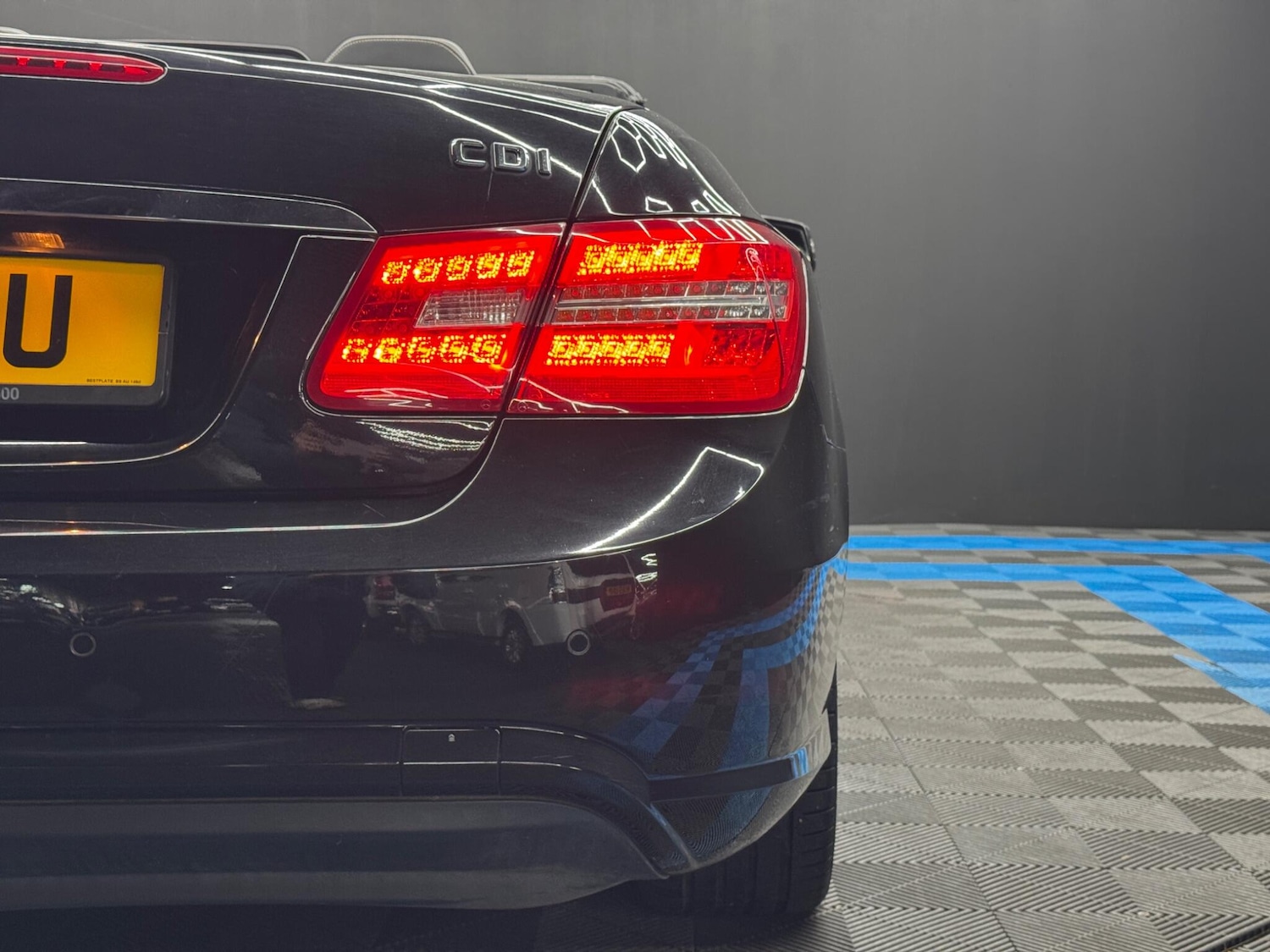 Used Mercedes-Benz E Class 2011 for sale - 77737266: Photo 42