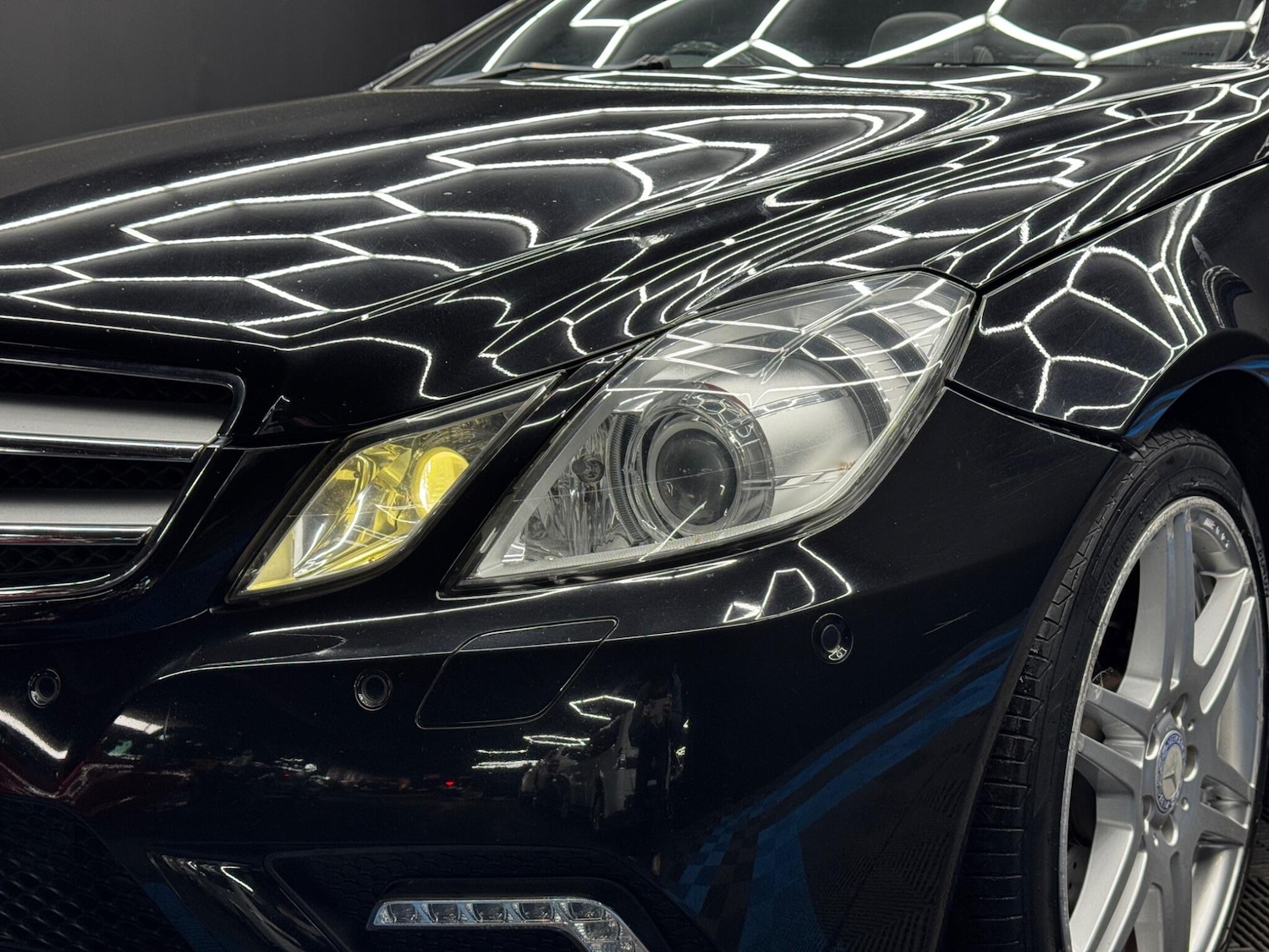 Used Mercedes-Benz E Class 2011 for sale - 77737266: Photo 45