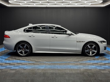 Used Jaguar XE 2017 for sale - 78999670: Photo