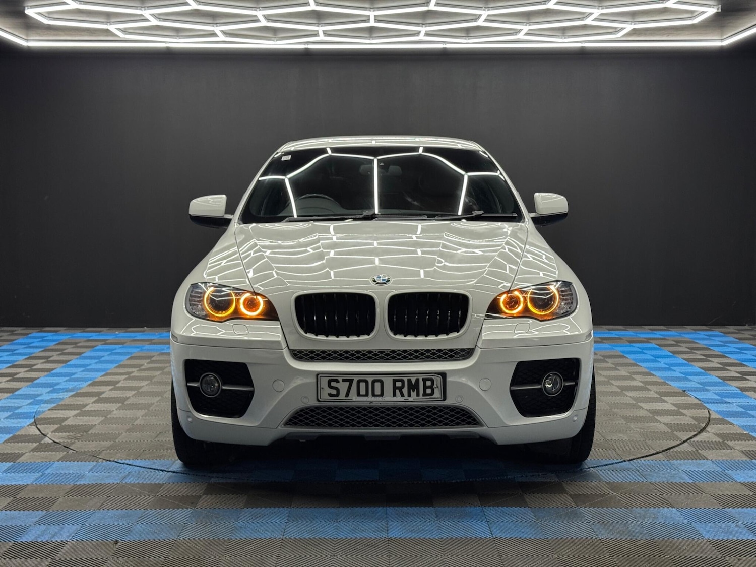 Used BMW X6 2009 for sale - 78170552: Photo 2