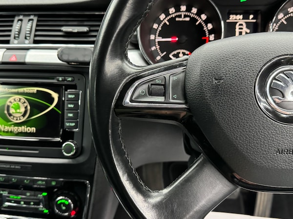Used Skoda Superb 2015 for sale - 74452898: Photo 20