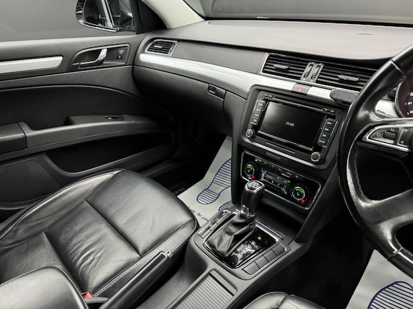 Used Skoda Superb 2015 for sale - 74452898: Photo 25