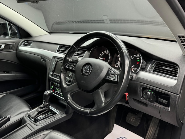 Used Skoda Superb 2015 for sale - 74452898: Photo 9