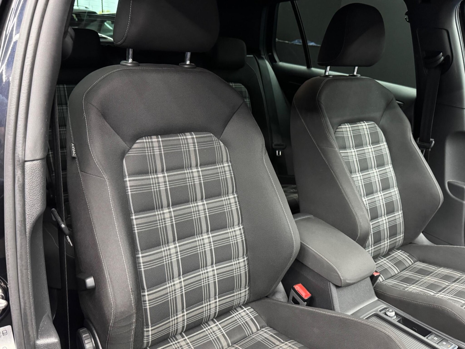 Used Volkswagen Golf 2017 for sale - 77315211: Photo 12