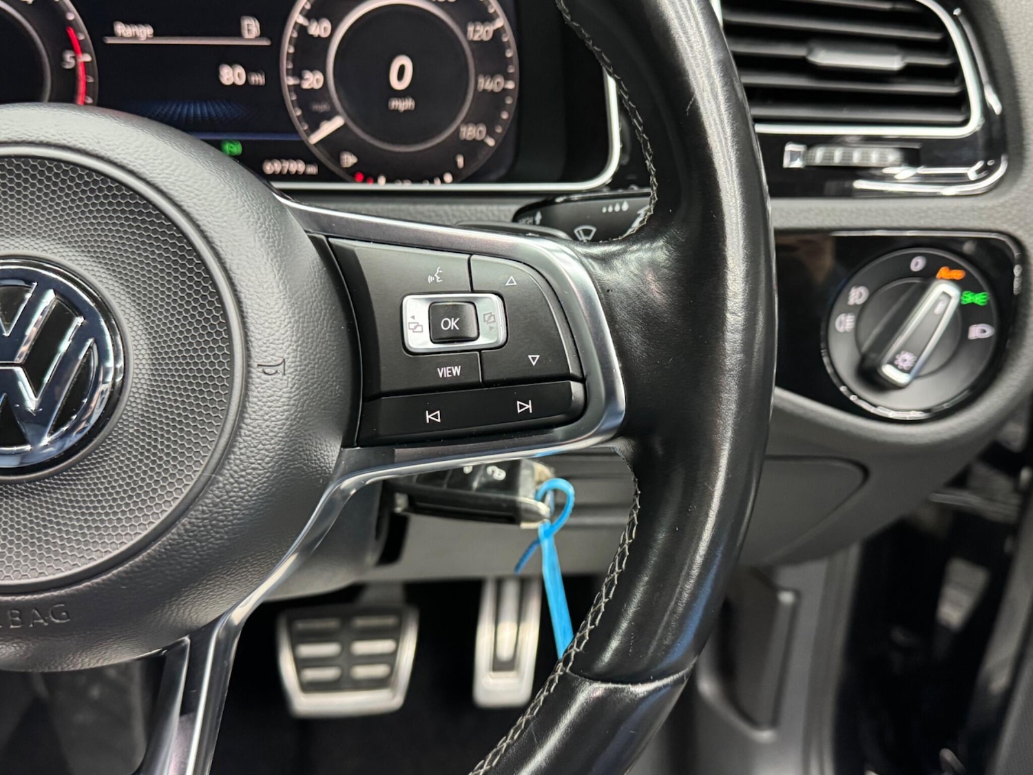 Used Volkswagen Golf 2017 for sale - 77315211: Photo 20