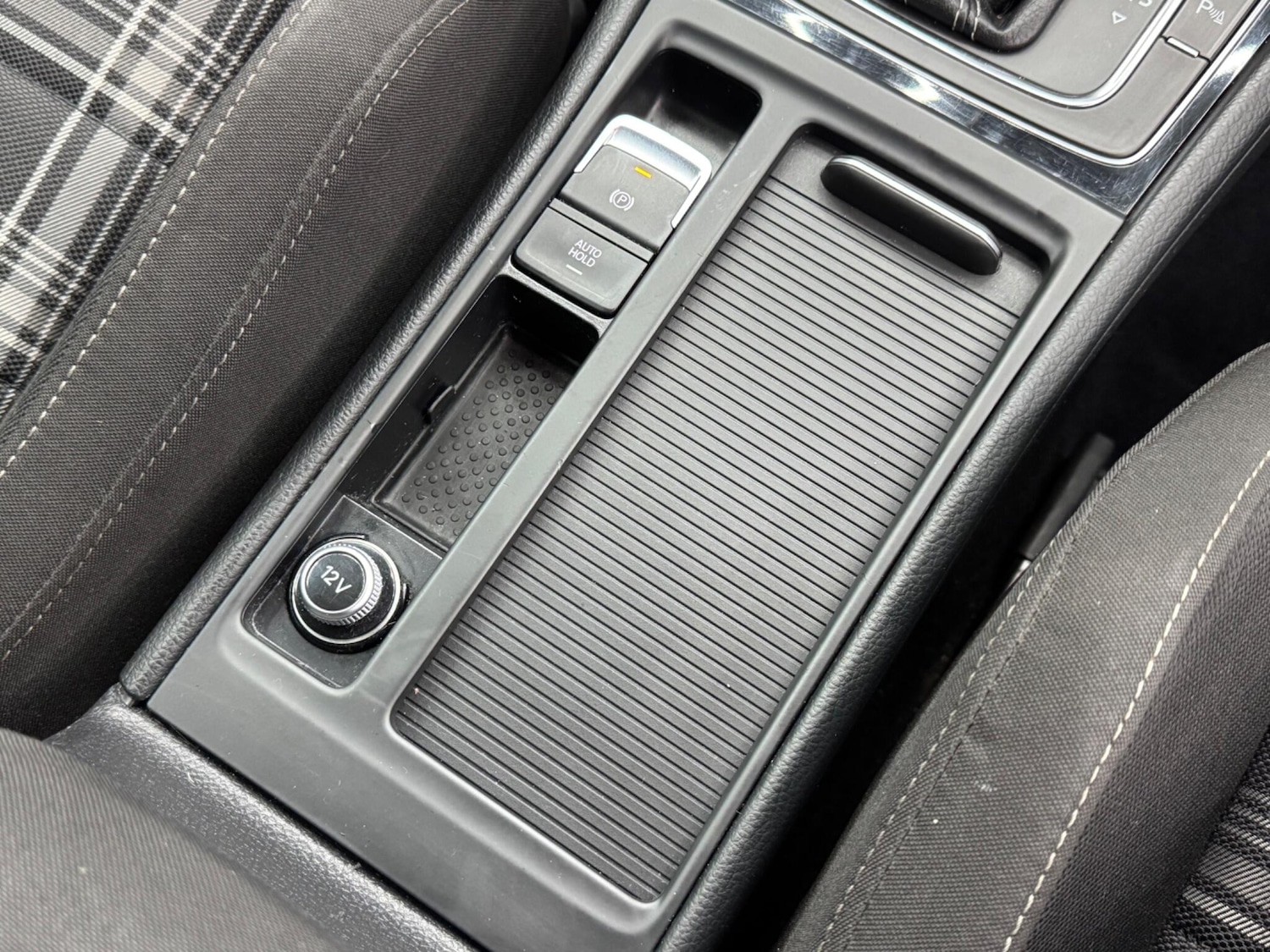 Used Volkswagen Golf 2017 for sale - 77315211: Photo 24