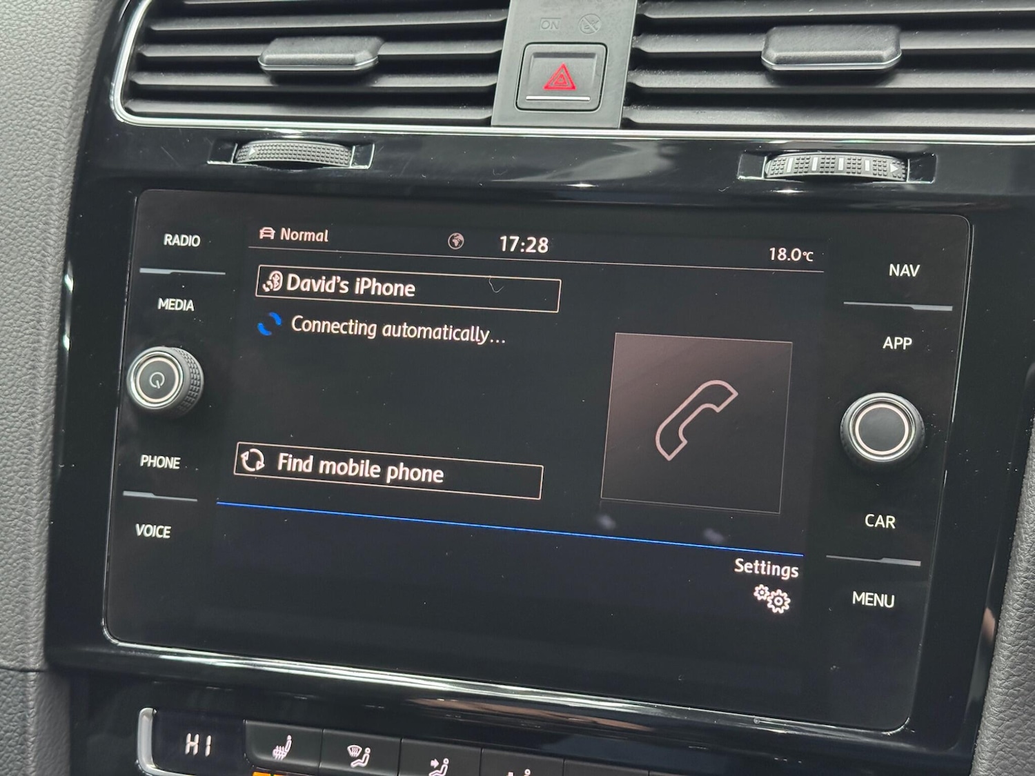 Used Volkswagen Golf 2017 for sale - 77315211: Photo 31