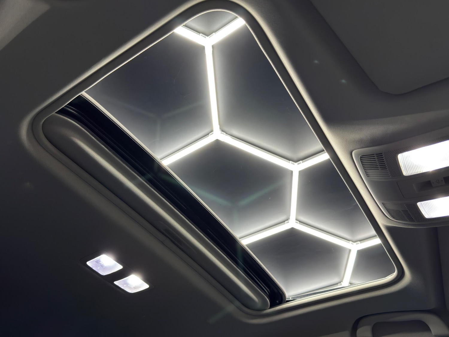 Used Mazda CX-5 2022 for sale - 76989602: Photo 37