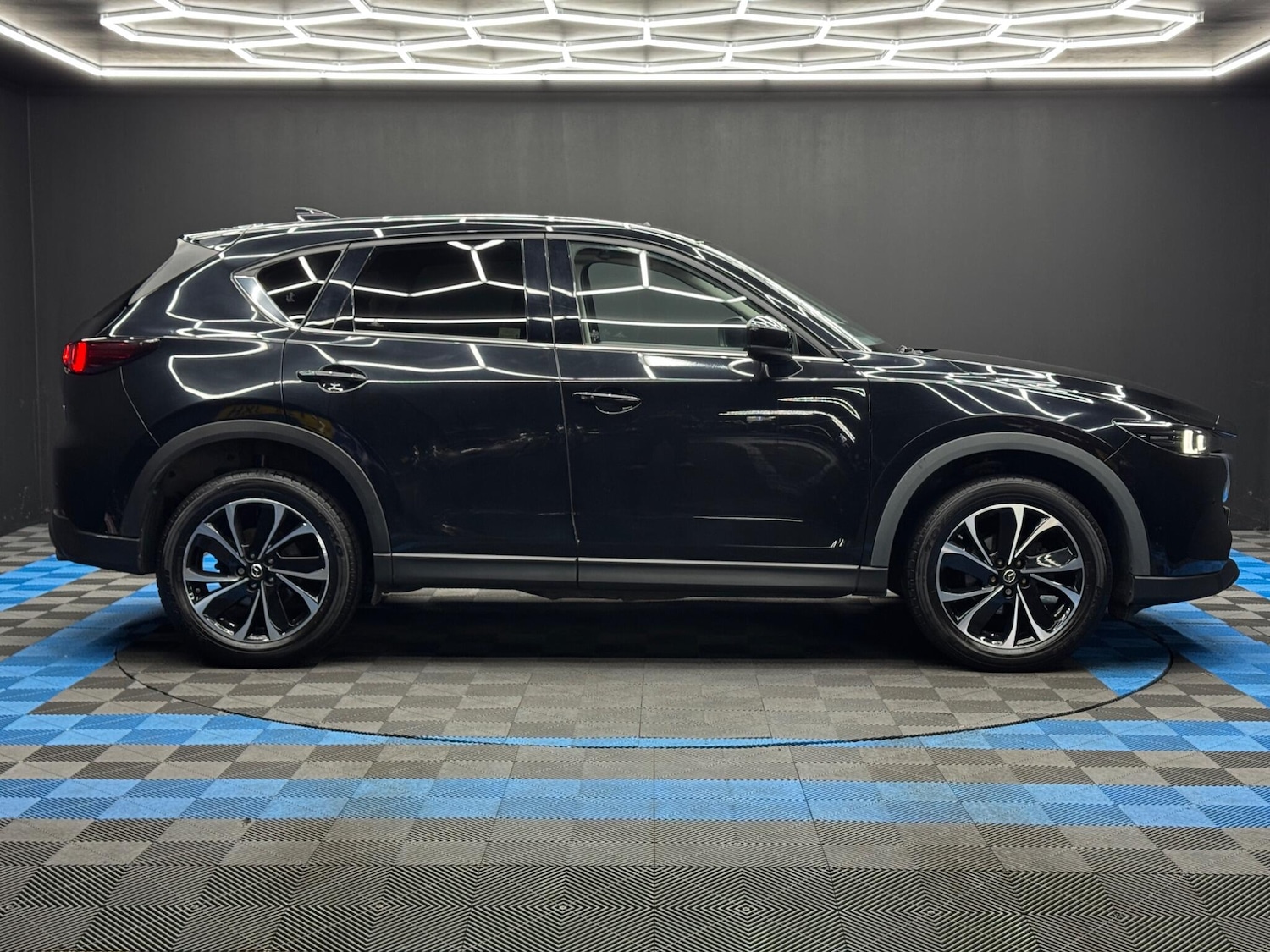 Used Mazda CX-5 2022 for sale - 76989602: Photo 4