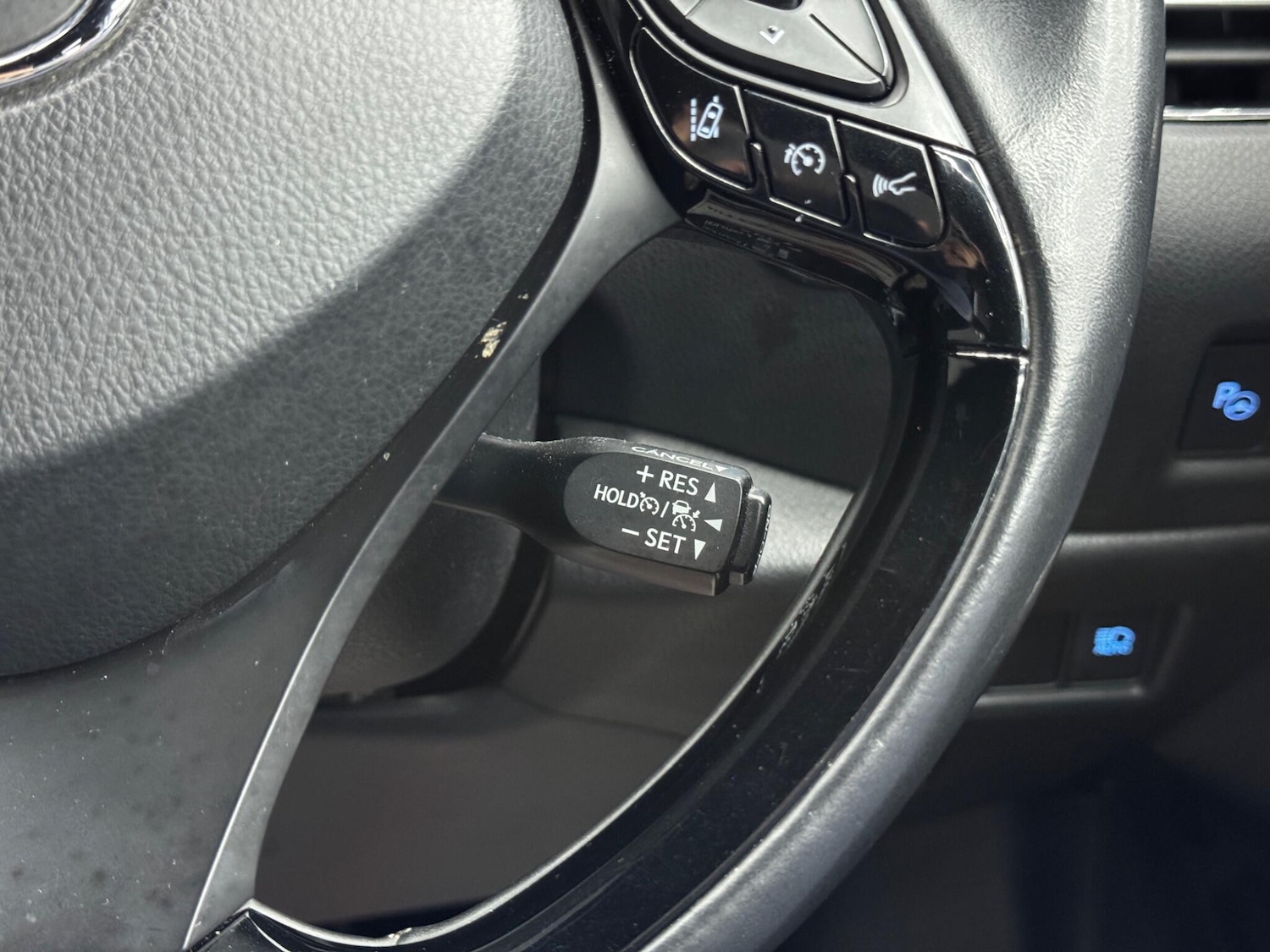 Used Toyota C-HR for sale - 77807811: Photo 22