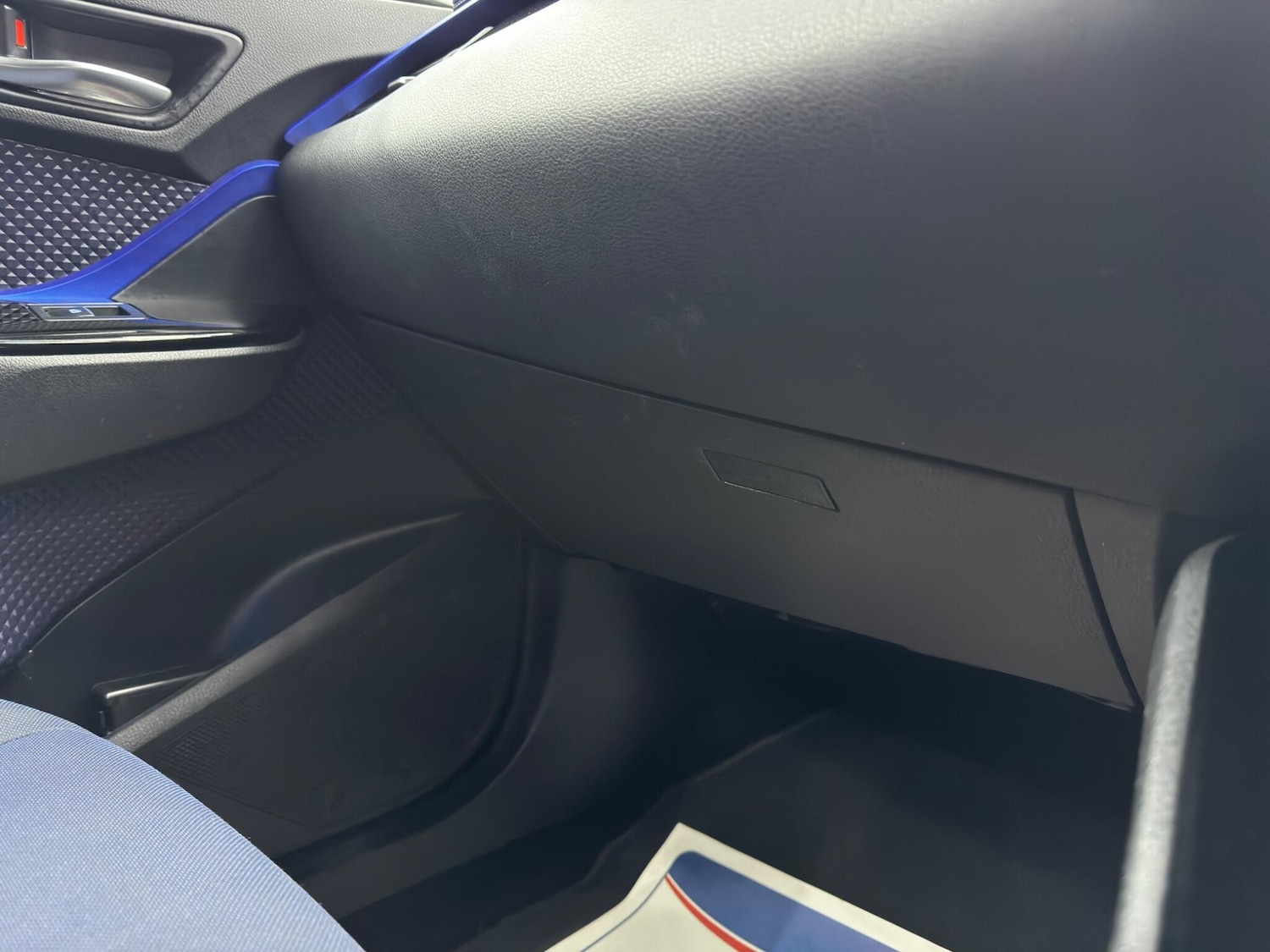 Used Toyota C-HR for sale - 77807811: Photo 34