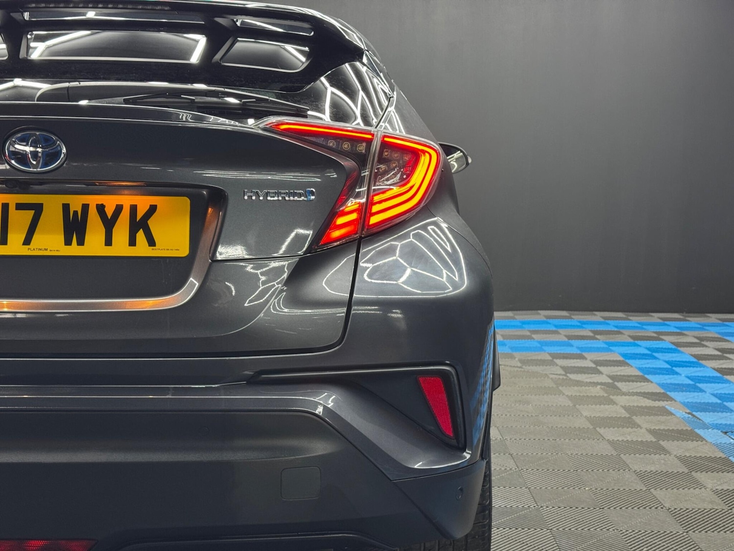 Used Toyota C-HR for sale - 77807811: Photo 40