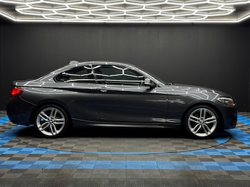 Used BMW 2 Series 2015 for sale - 76550396: Photo