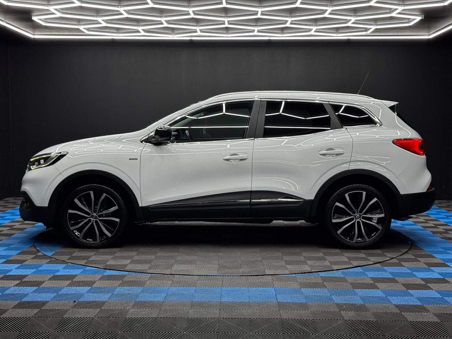 Used Renault Kadjar 2018 for sale - 76992189: Photo 8