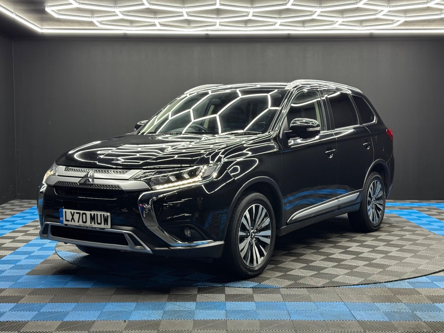 Used Mitsubishi Outlander 2020 for sale - 77131239: Photo 3