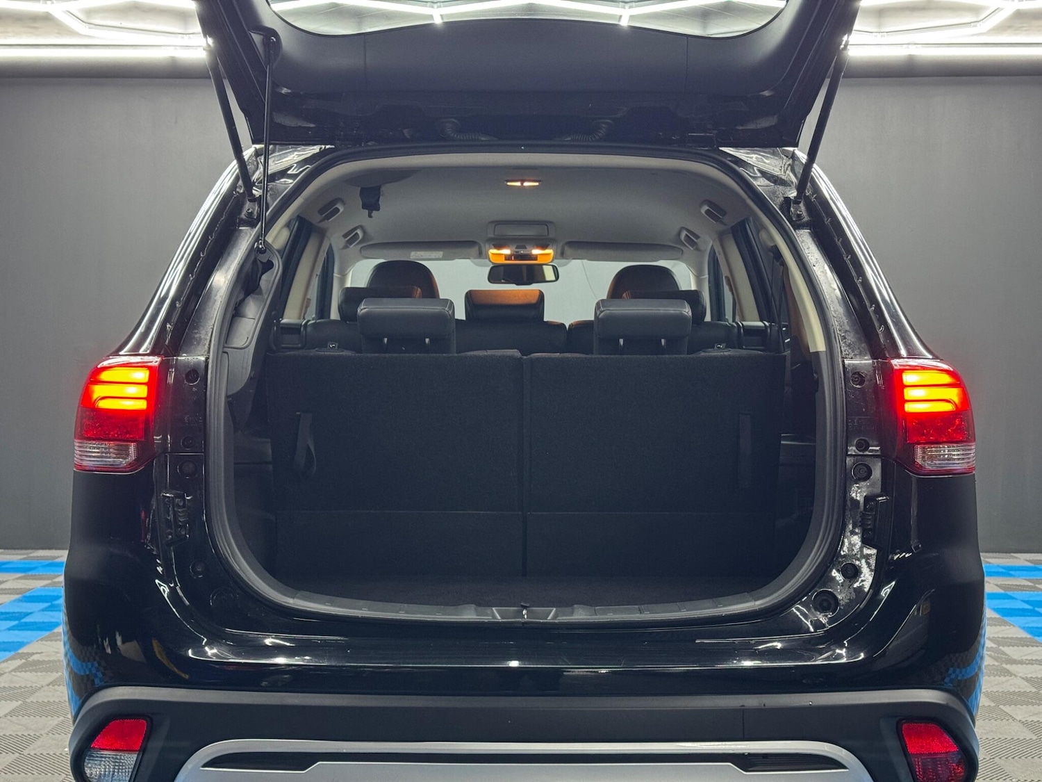 Used Mitsubishi Outlander 2020 for sale - 77131239: Photo 36