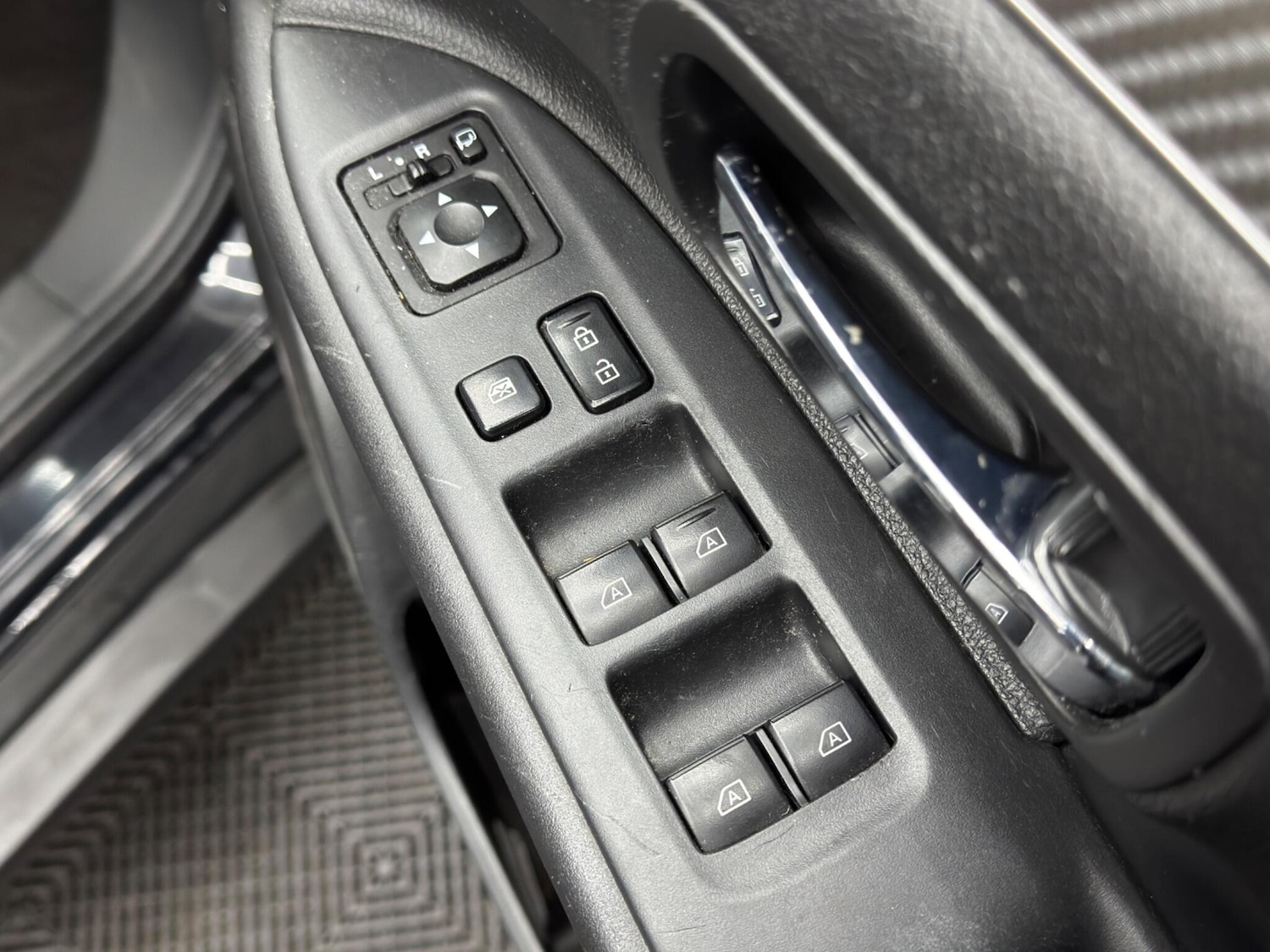 Used Mitsubishi Outlander 2020 for sale - 77131239: Photo 39