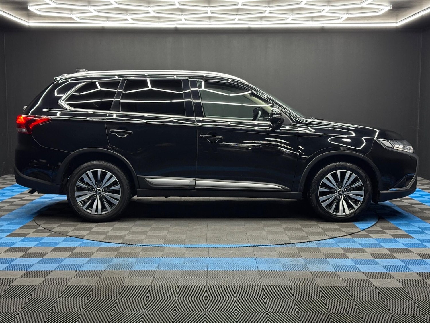 Used Mitsubishi Outlander 2020 for sale - 77131239: Photo 4