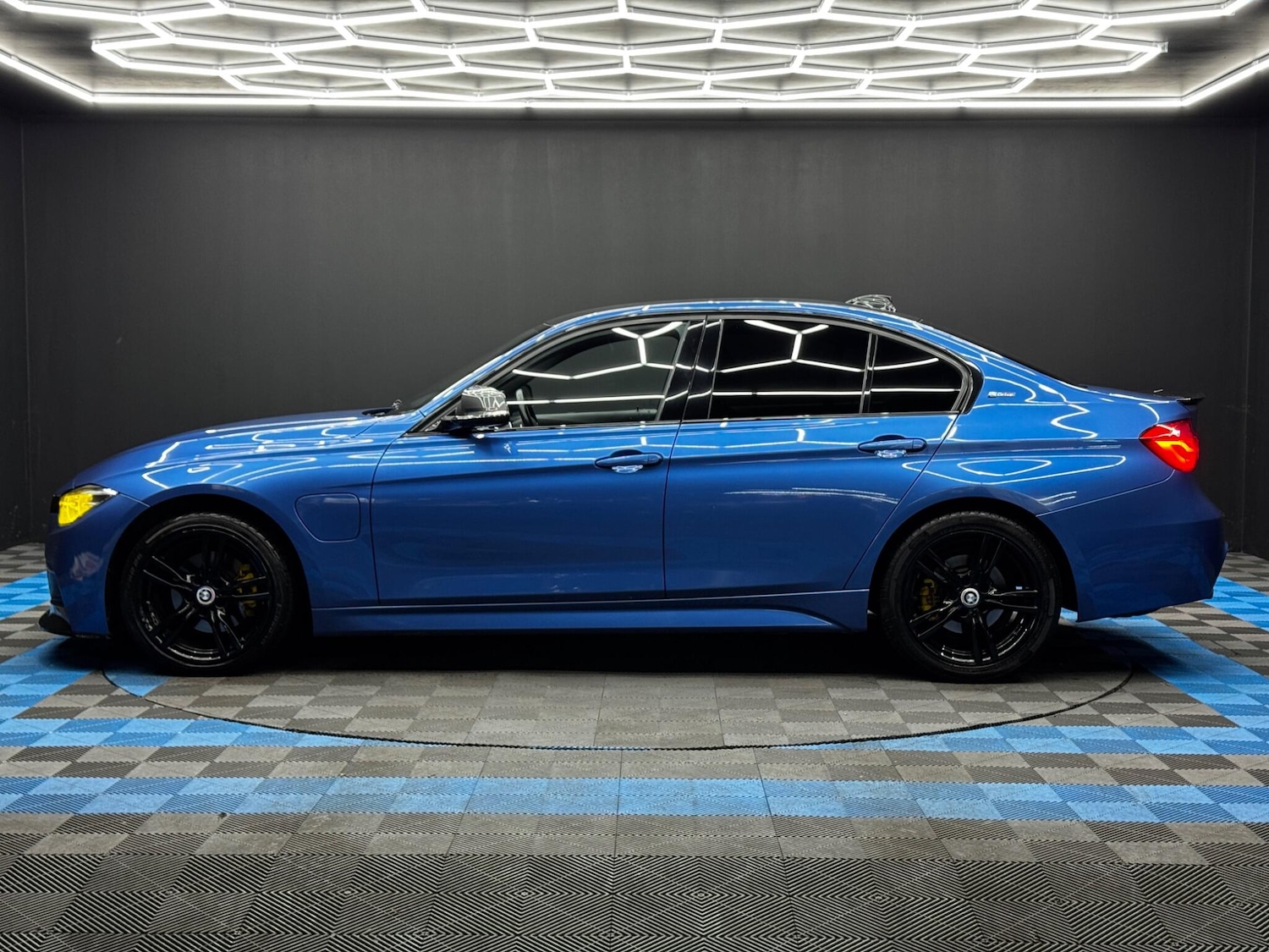 Used BMW 3 Series 2016 for sale - 76823877: Photo 8