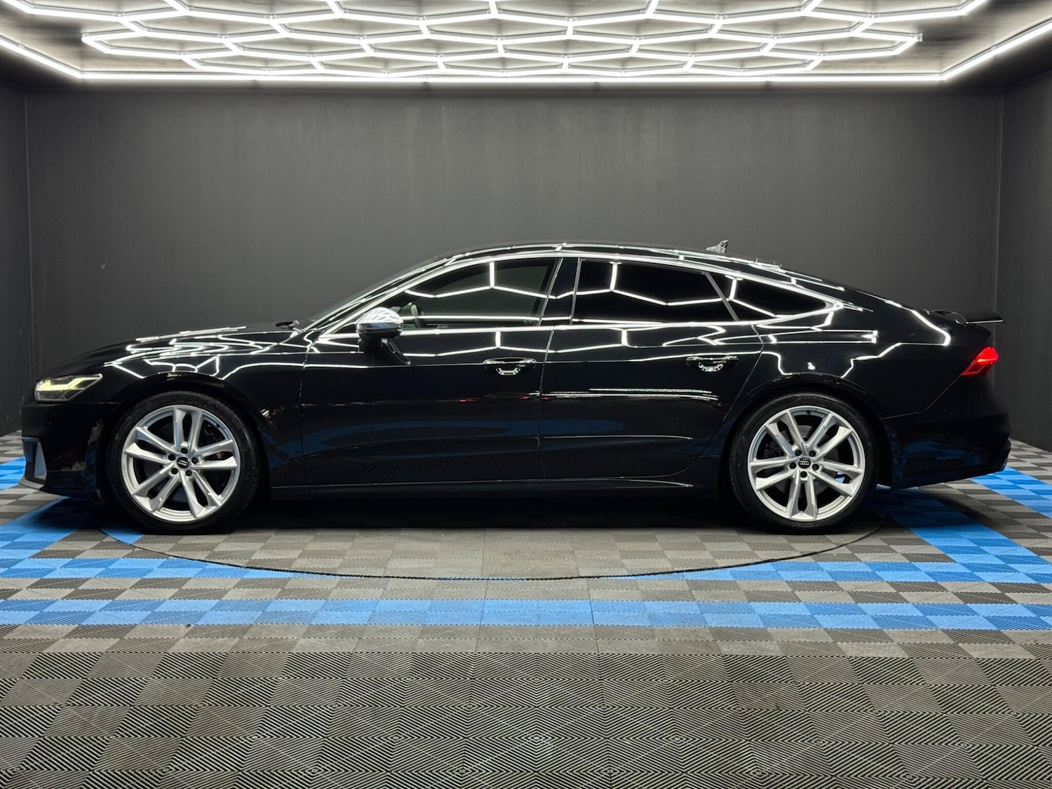 Used Audi A7 2020 for sale - 76457818: Photo 8