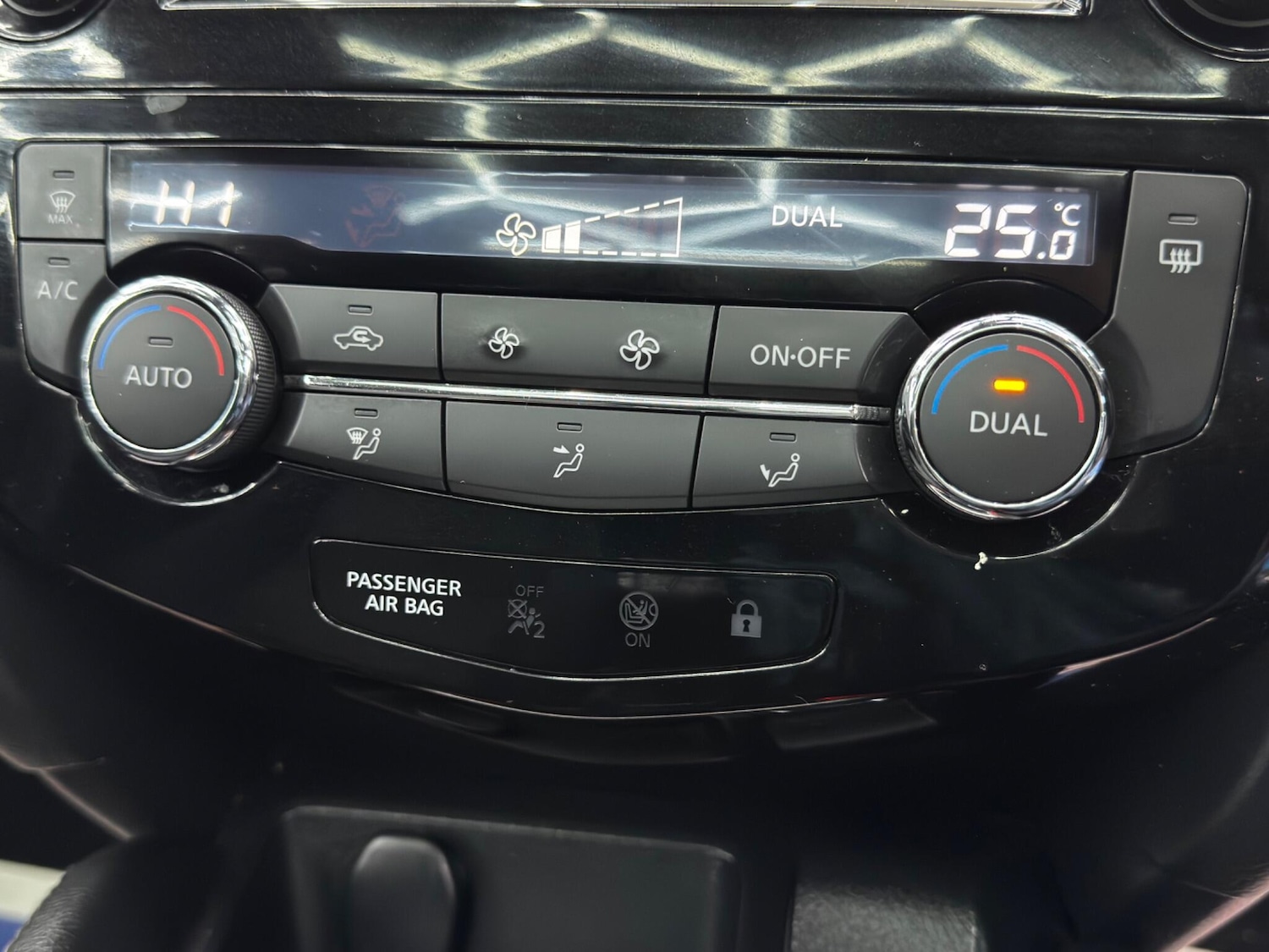 Used Nissan Qashqai 2014 for sale - 76472999: Photo 26