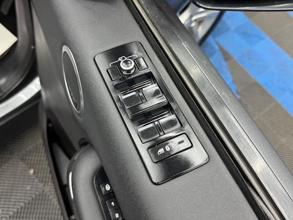 Used Land Rover Discovery 2018 for sale - 75697202: Photo 41