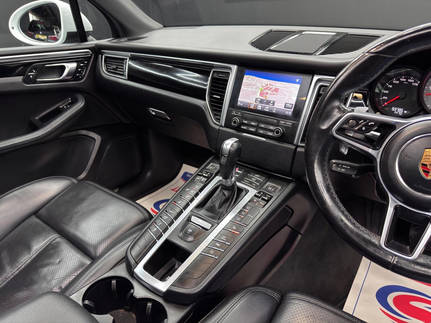 Used Porsche Macan 2017 for sale - 76307031: Photo 24