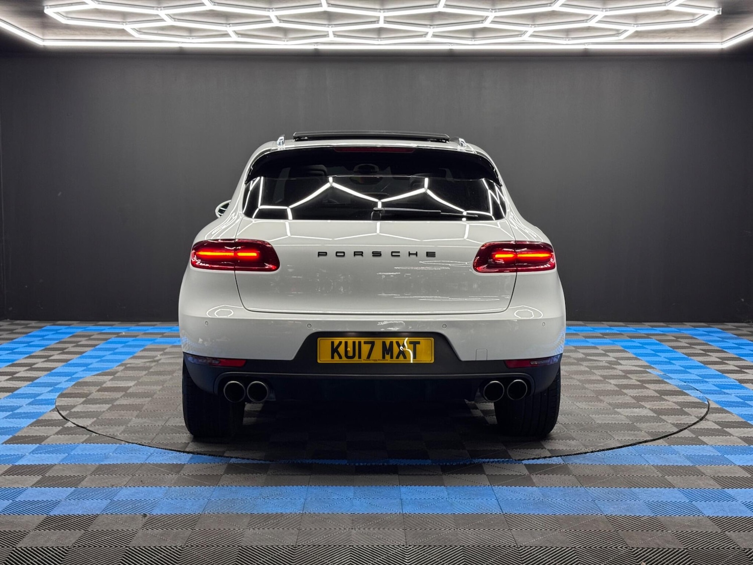 Used Porsche Macan 2017 for sale - 76307031: Photo 6