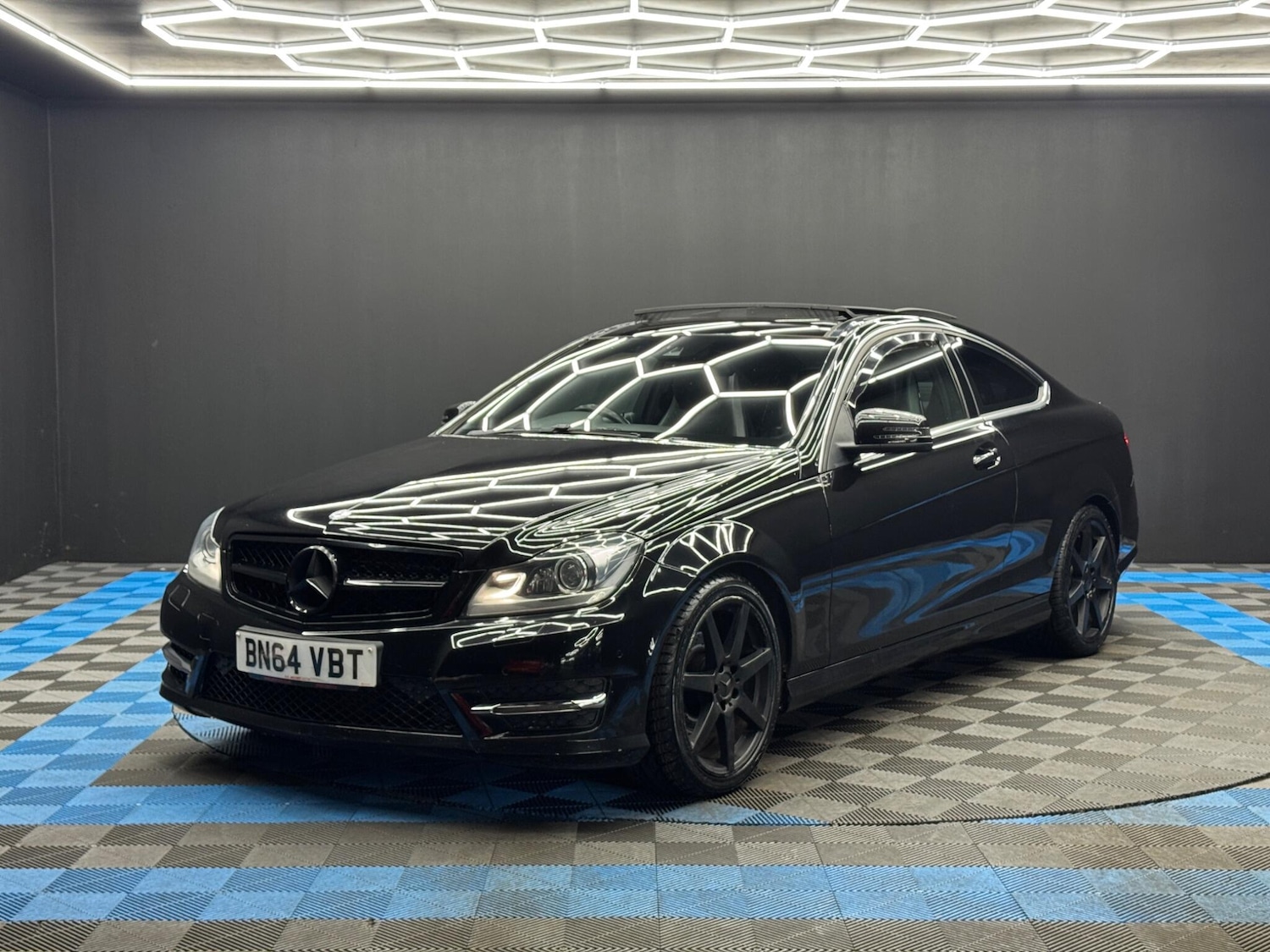 Used Mercedes-Benz C Class for sale - 77425096: Photo 3