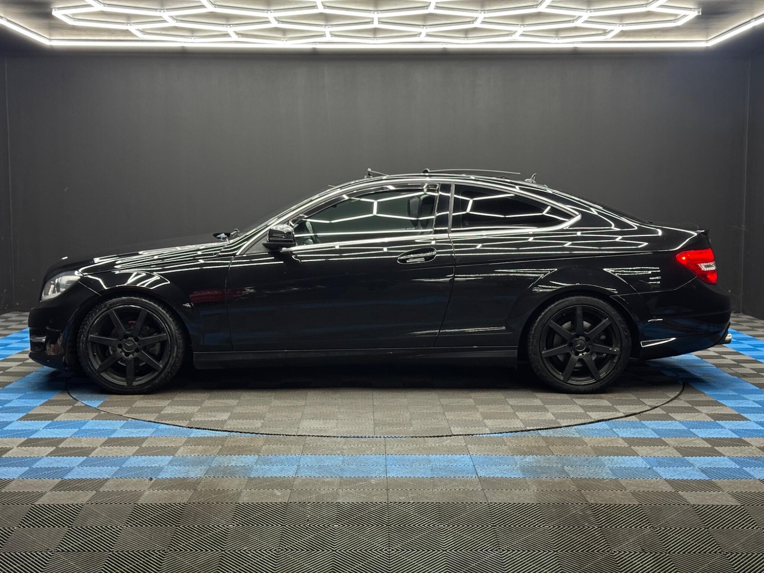 Used Mercedes-Benz C Class for sale - 77425096: Photo 8