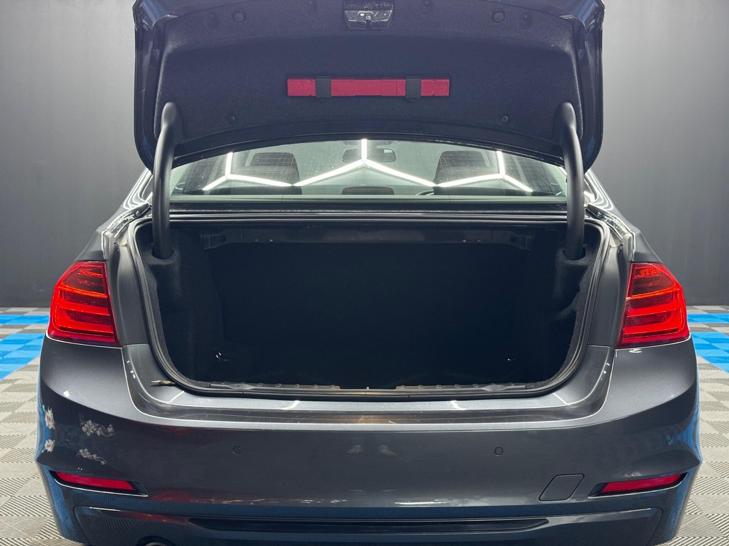 Used BMW 3 Series for sale - 77809067: Photo 40