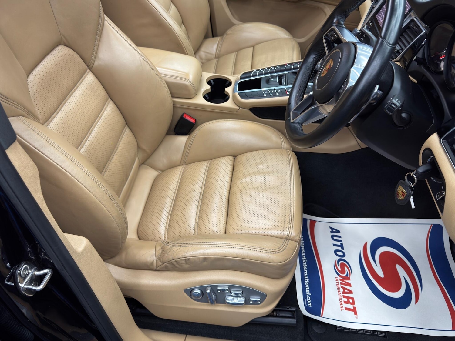 Used Porsche Macan 2017 for sale - 77396500: Photo 12