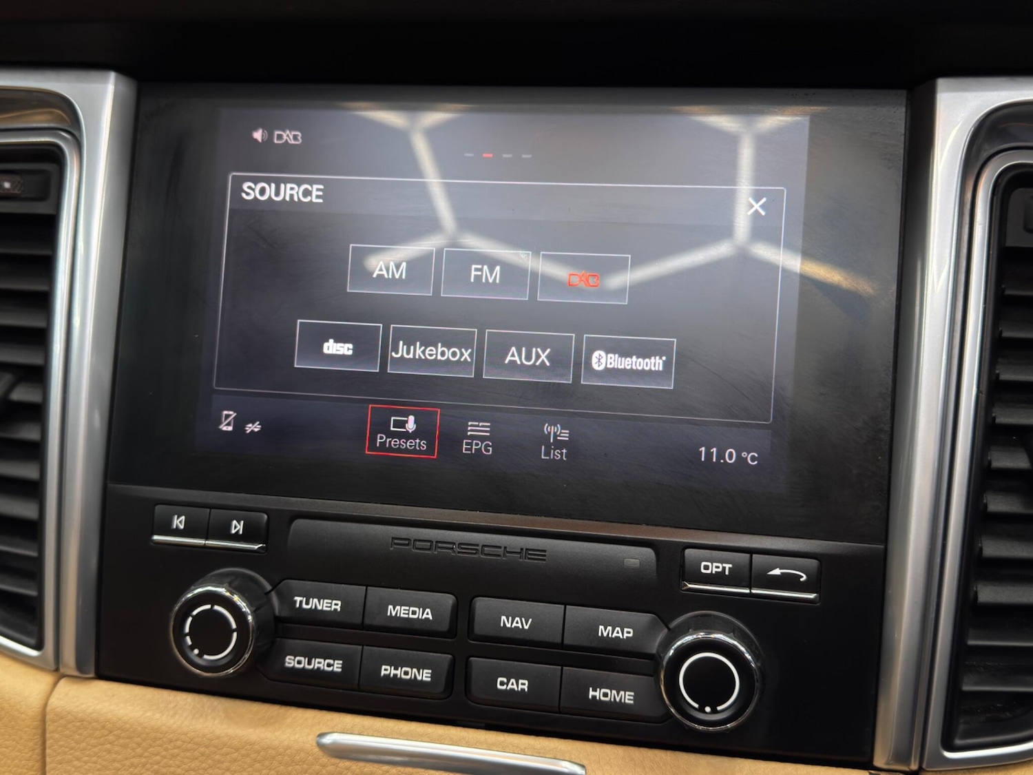 Used Porsche Macan 2017 for sale - 77396500: Photo 31