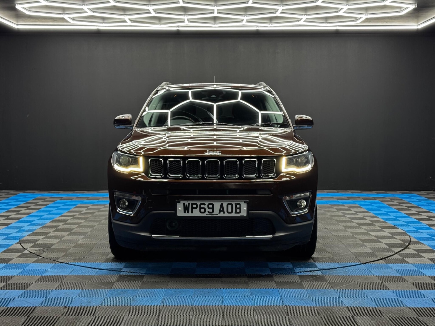 Used Jeep Compass 2019 for sale - 76918610: Photo 2