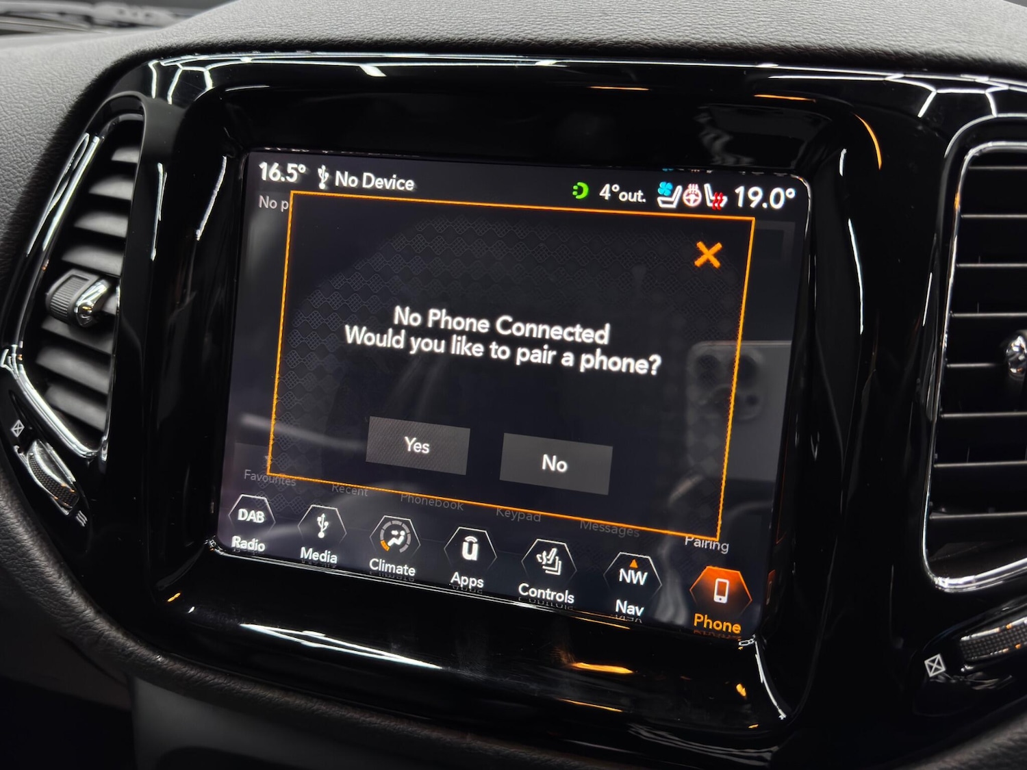 Used Jeep Compass 2019 for sale - 76918610: Photo 32